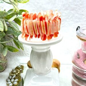 Lovely Vintage Genuine Pink Shell Stretch Pink Bracelet (unisex)